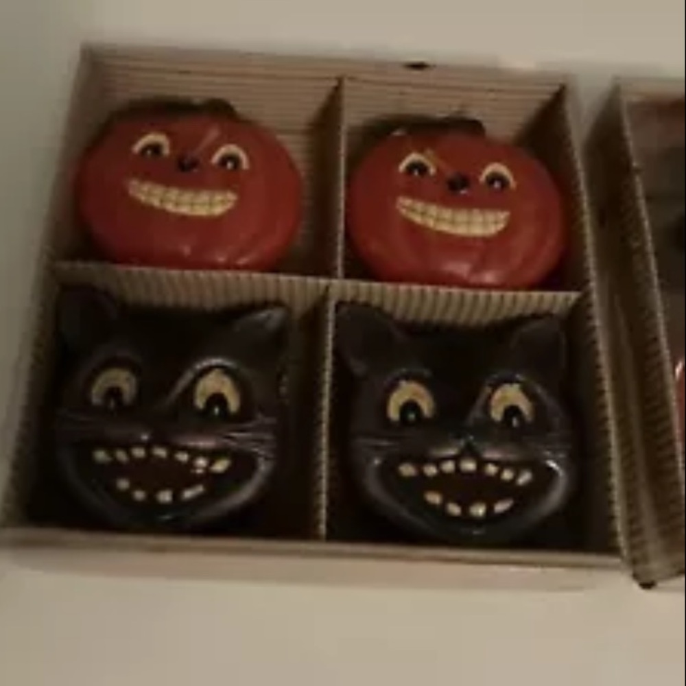 Vintage Halloween Pumpkin, Bat and Cat Floating Candles. 8 total.